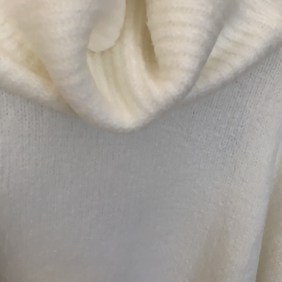 Open Back Ivory Turtleneck Sweater - Picture 7 of 8